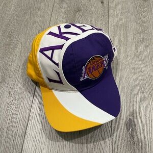 Vintage Los Angeles Lakers Swirl Twins Enterprise SnapBack Hat 90s NBA